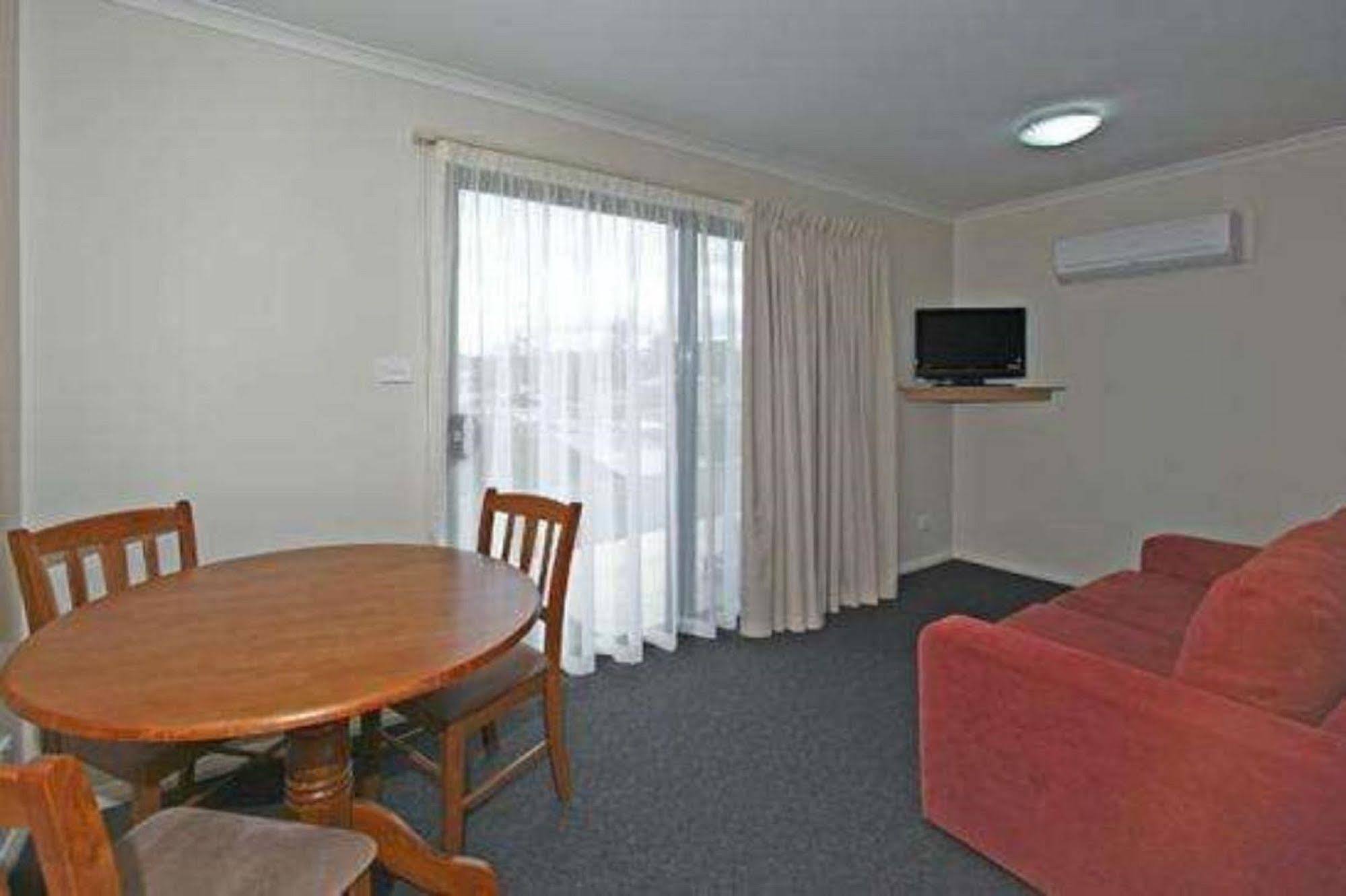 Big4 Hobart Airport Tourist Park Otel Cambridge Dış mekan fotoğraf